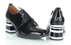 Czarne pantofle damskie sznurowane na słupku - GAMIS 5308/A128+Biały (4)